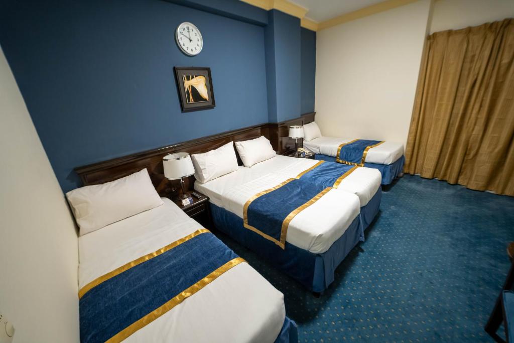 Triple Room